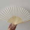 Abanicos de Papel Blanco y Bambú