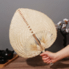 Abanicos de Hoja de Palma y Bambú